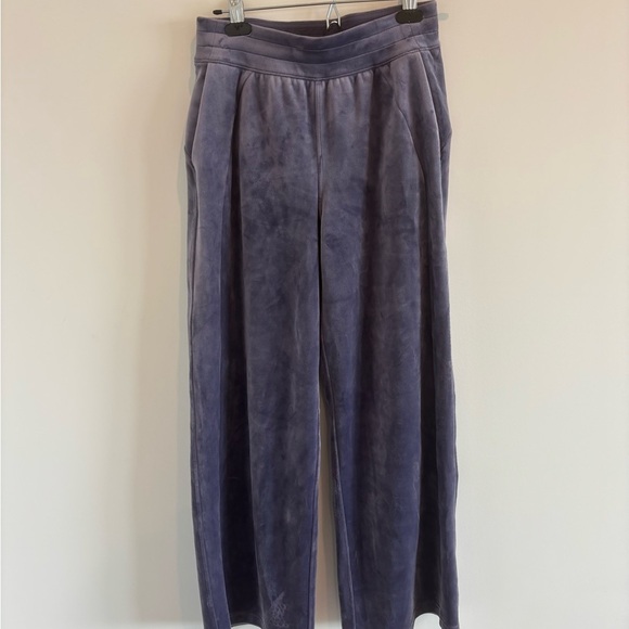 Lululemon Scuba Mid-Rise Wide-Leg Pant Velvet - Picture 4 of 4
